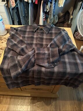 St. John's Bay Black & Gray Plaid Button-Down Shirt